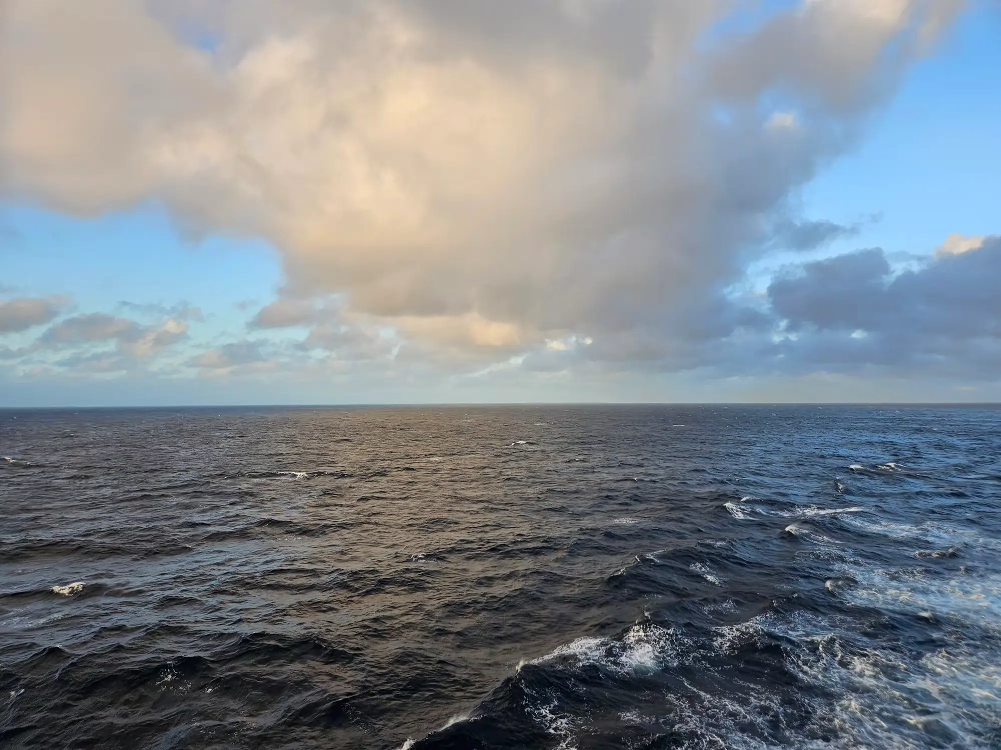 海洋标志号游轮之五：浪滩